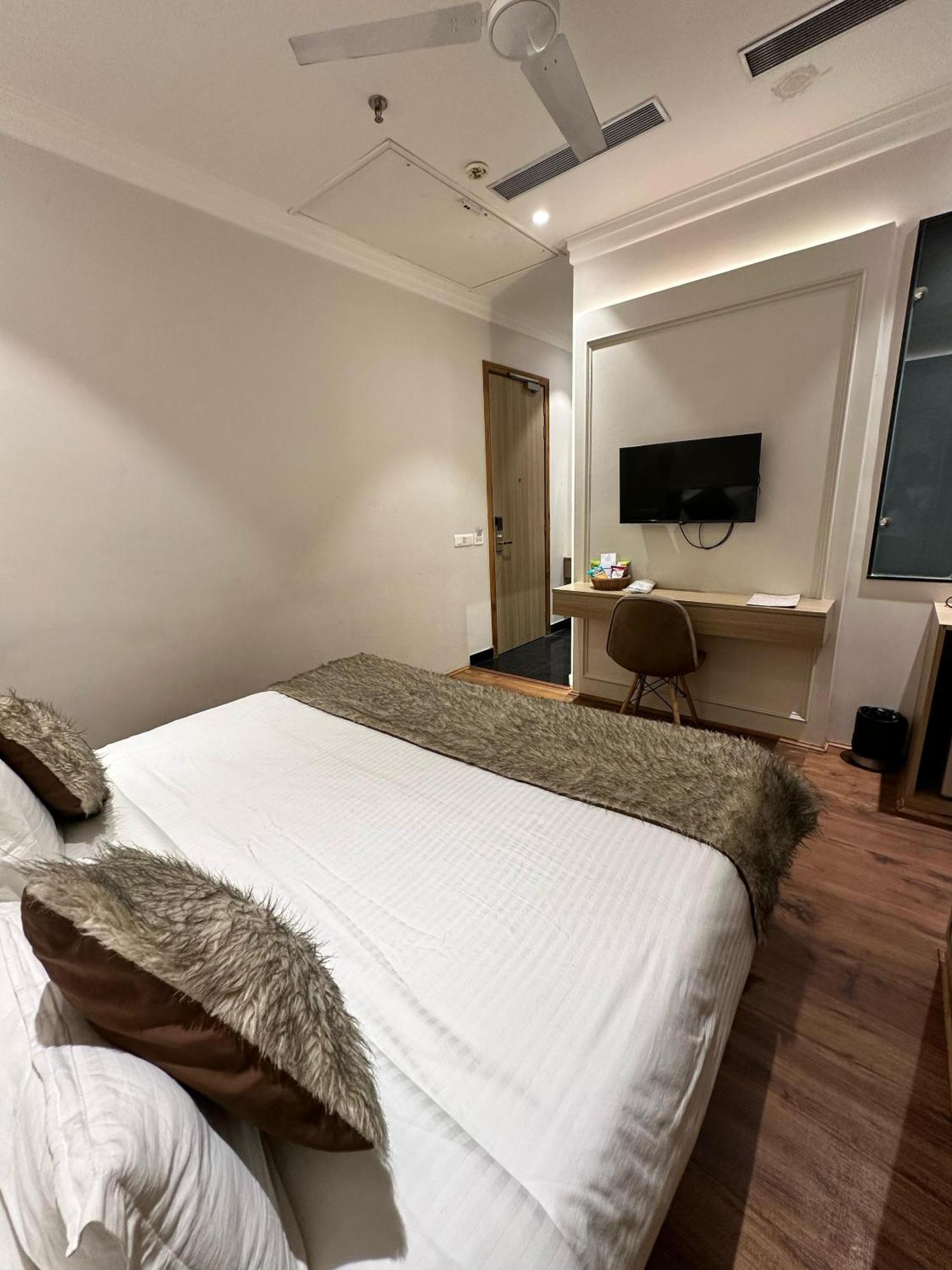 Hotel Euphoria Green Amritsar Exterior foto